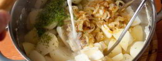 картофельное пюре с карамелизированным луком. Шаг 4