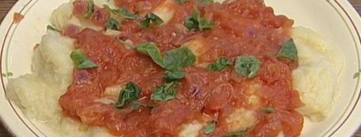 картофельные ньокки с соусом из помидоров и базиликом. Шаг 11