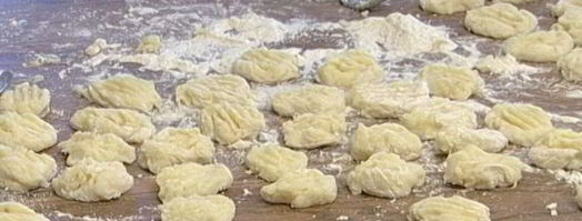 картофельные ньокки с соусом из помидоров и базиликом. Шаг 4