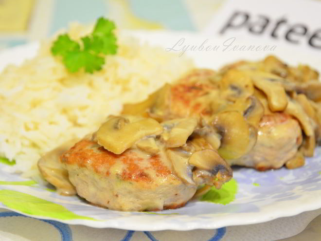 Рецепт котлет из индейки в соусе из шампиньонов
