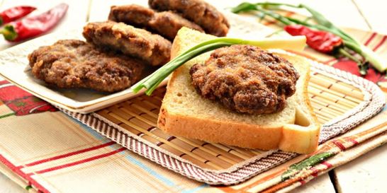 Котлеты из свинины и говядины в панировке