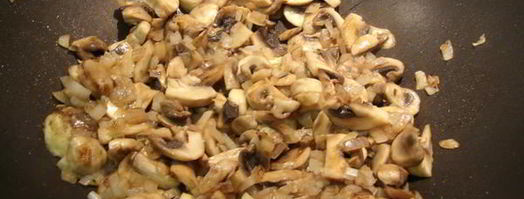 котлеты куриные с грибами под сливочным соусом. Шаг 3