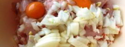 котлеты куриные с крабовыми палочками. Шаг 3