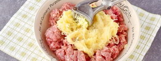 котлеты с грибами внутри. Шаг 4