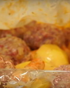 Котлеты, запеченные в рукаве