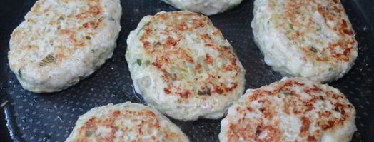 куриные котлеты с киноа и яблоком. Шаг 5