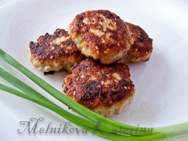 Рецепт куриных котлет с кунжутом и имбирем