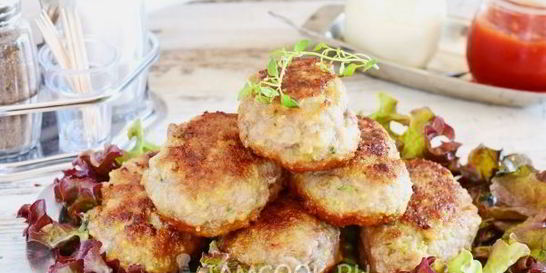 Мясные котлеты с кабачками