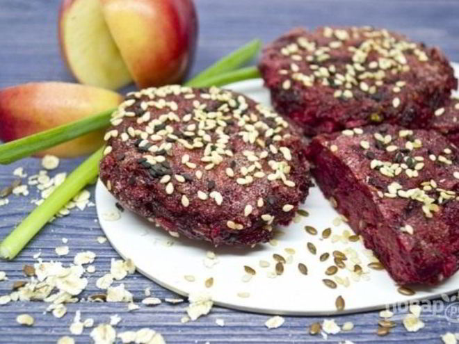 Рецепт постных свекольных котлет