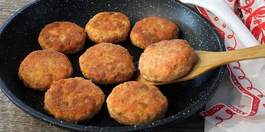 Рыбные котлеты из окуня