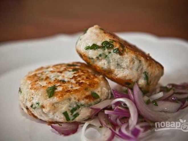 Рецепт сочных куриных котлеток