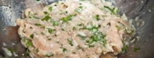 сочные куриные котлетки. Шаг 5