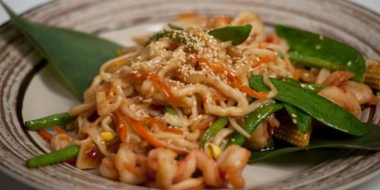 Лапша Пат тай с тигровыми креветками