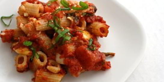 Лапша с помидорами