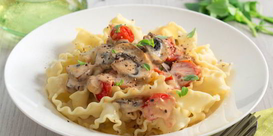 Лапша со сливочным соусом