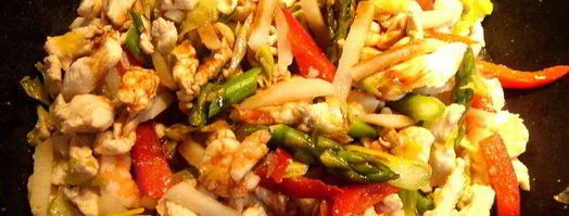 лапша-удон с курицей и креветками. Шаг 3