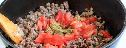 лазанья из лаваша с фаршем и сметанным соусом. Шаг 9