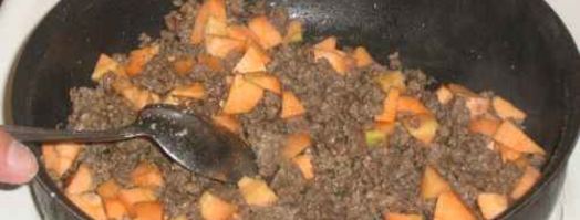 макароны гнезда с мясом и овощами. Шаг 14