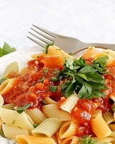 Макароны с соусом