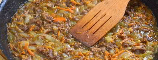 макароны с тушенкой и овощами. Шаг 7