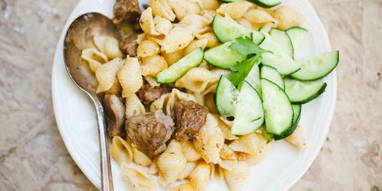 Макароны с тушеным мясом