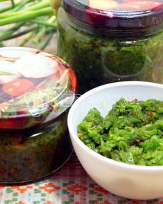 Паста из чесночных стрелок