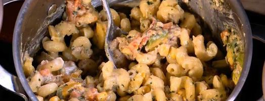 паста с тунцом, авокадо и сладким перцем. Шаг 10