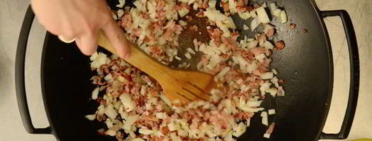 спагетти аматричана. Шаг 2