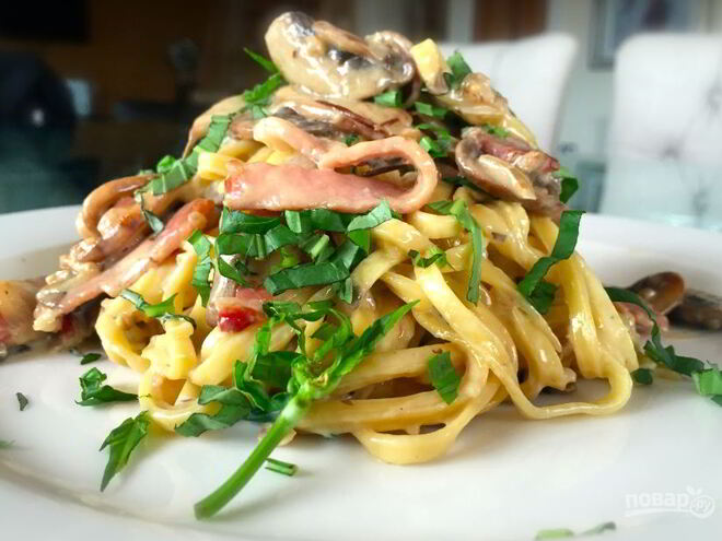 Рецепт спагетти с грибами в сливочном соусе