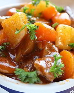 Баранина с картофелем в мультиварке