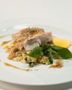 Филе трески с соусом и кускус со шпинатом