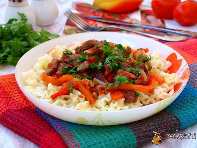 Рецепт говядины с овощами и томатами