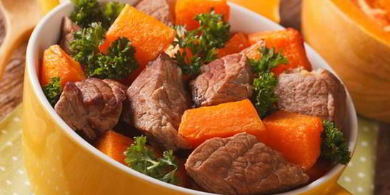 Говядина тушеная с тыквой