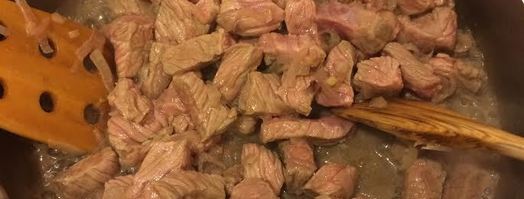 говядина в сметанном соусе. Шаг 3