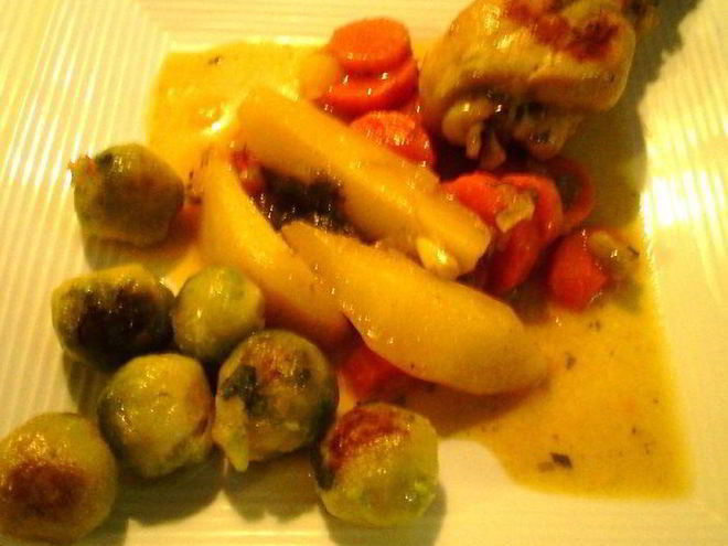 Рецепт куриных голеней с овощами и брюссельской капустой