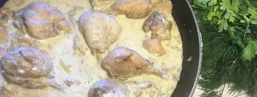 куриные ножки с грибами в сметанном соусе. Шаг 3