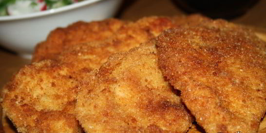 Куриные отбивные в двойной панировке по-киевски