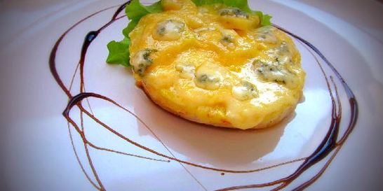 Курица с ананасом под сырной корочкой