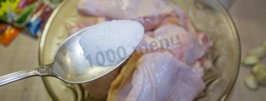 курица с чесноком в майонезе в духовке. Шаг 2