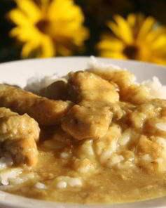 Курица в луково-шафрановом соусе