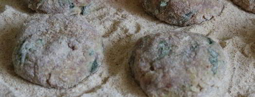 мясные биточки с картофелем и черемшой. Шаг 5