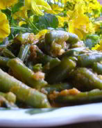 Паприкаш из курицы и зеленой фасоли