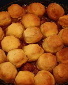 Свинина по-деревенски с тминными пышками