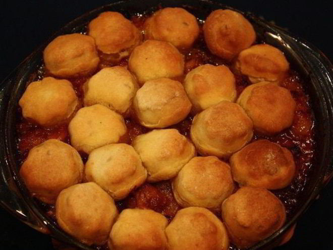 Рецепт свинины по-деревенски с тминными пышками