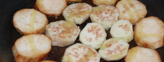 свинина с баклажанами, запеченные в омлете. Шаг 5