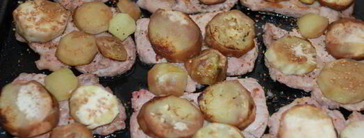 свинина с баклажанами, запеченные в омлете. Шаг 7