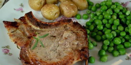 Свиные отбивные на гриле