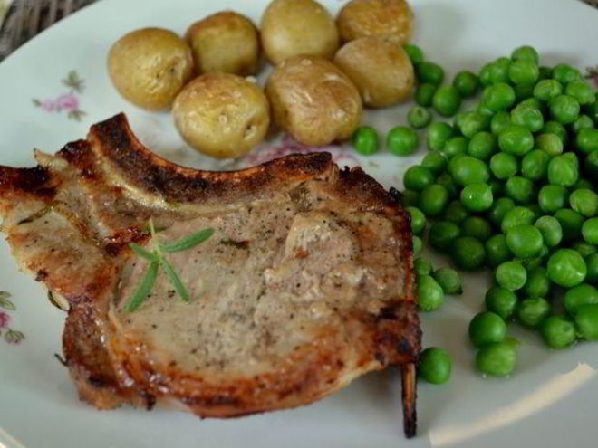 Рецепт свиных отбивных на гриле