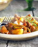 Тушеная говядина с овощами