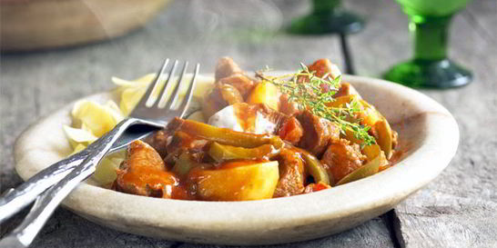 Тушеная говядина с овощами